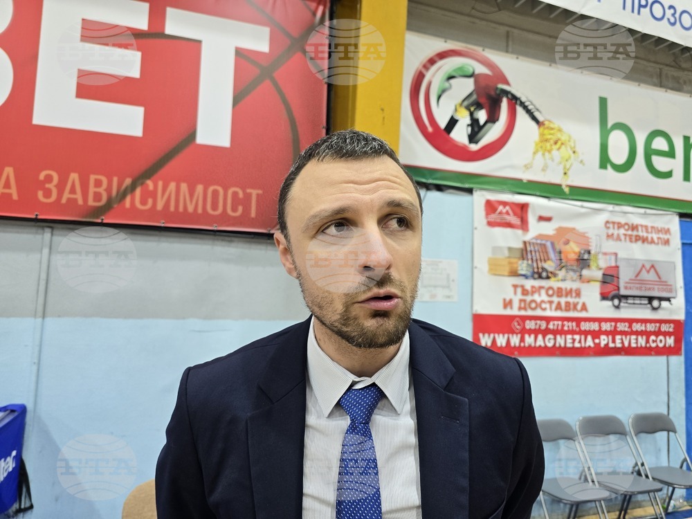"Най-важно в третия мач ще бъдат енергията и раздаването", заяви треньорът на баскетболния Балкан Васил Христов