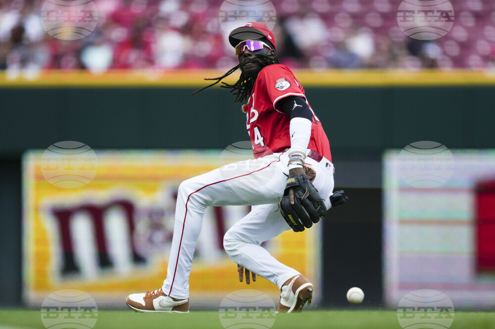 Twins Reds Baseball